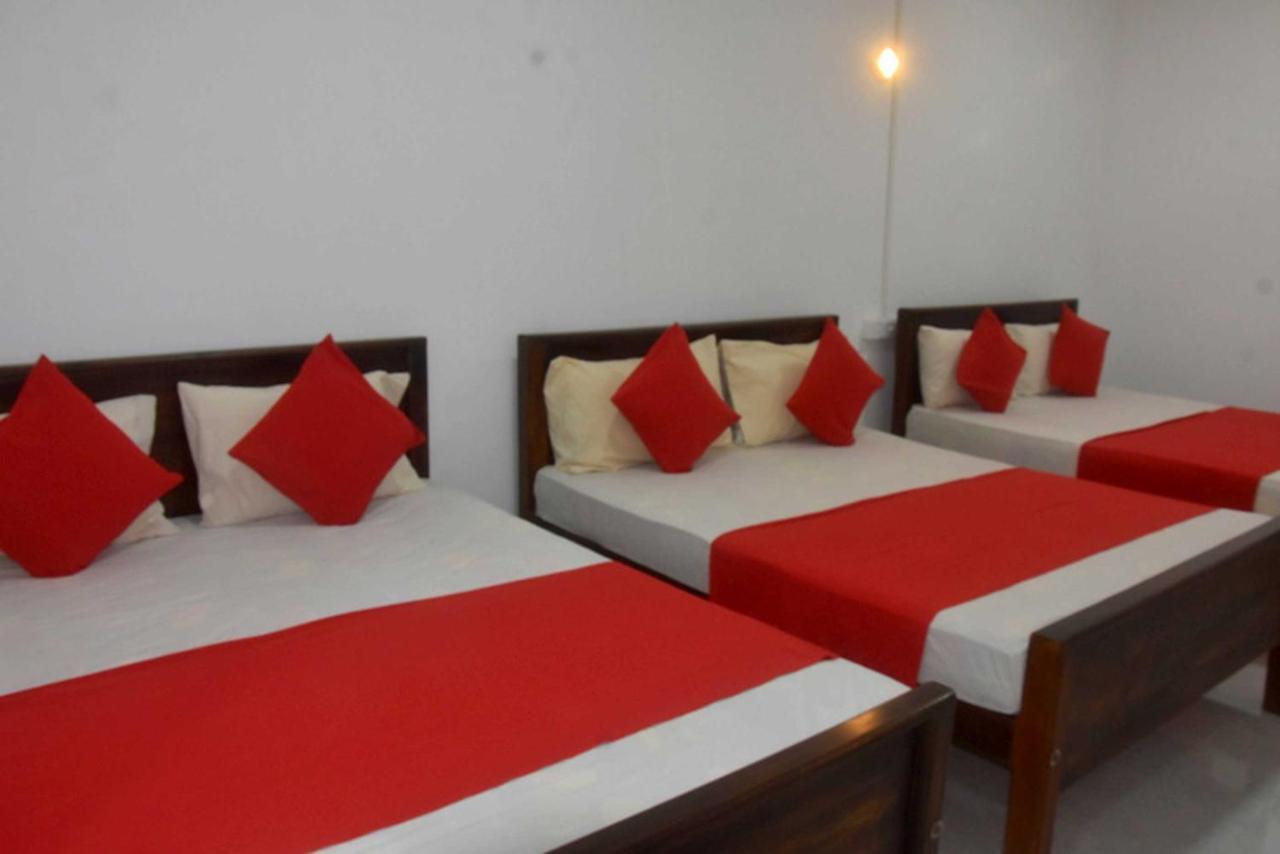 Meegahapokuna Resort Anuradhapura Buitenkant foto