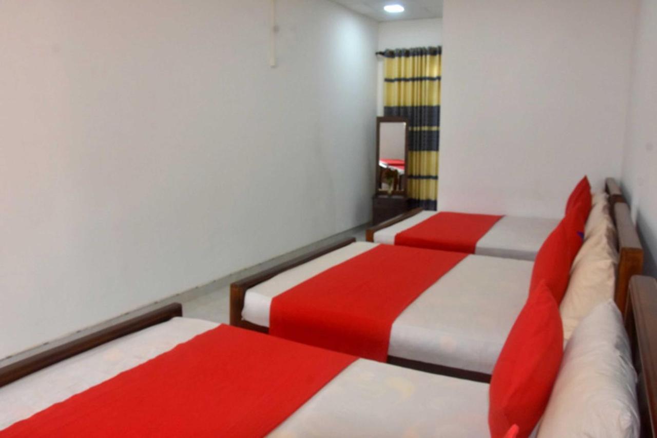 Meegahapokuna Resort Anuradhapura Buitenkant foto